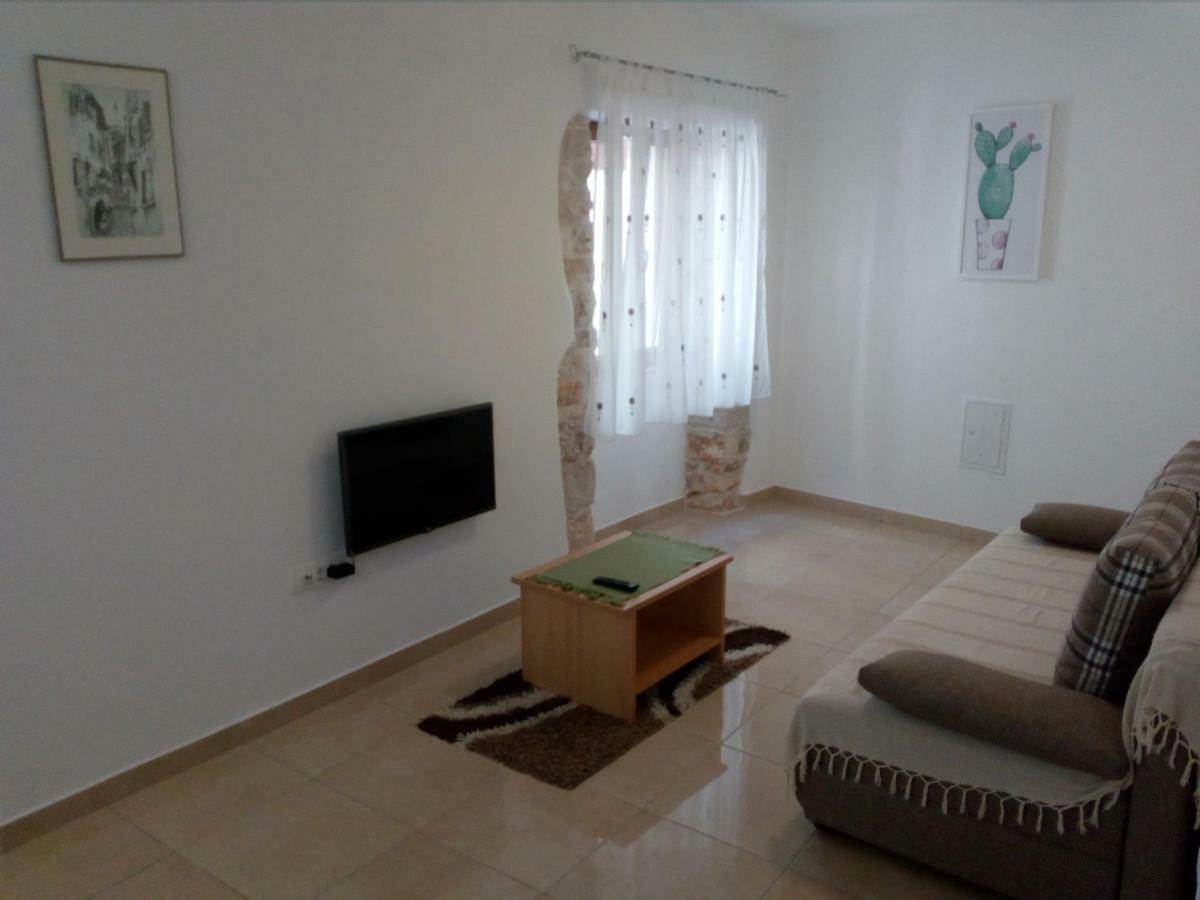 Apartment Elena Bale Extérieur photo