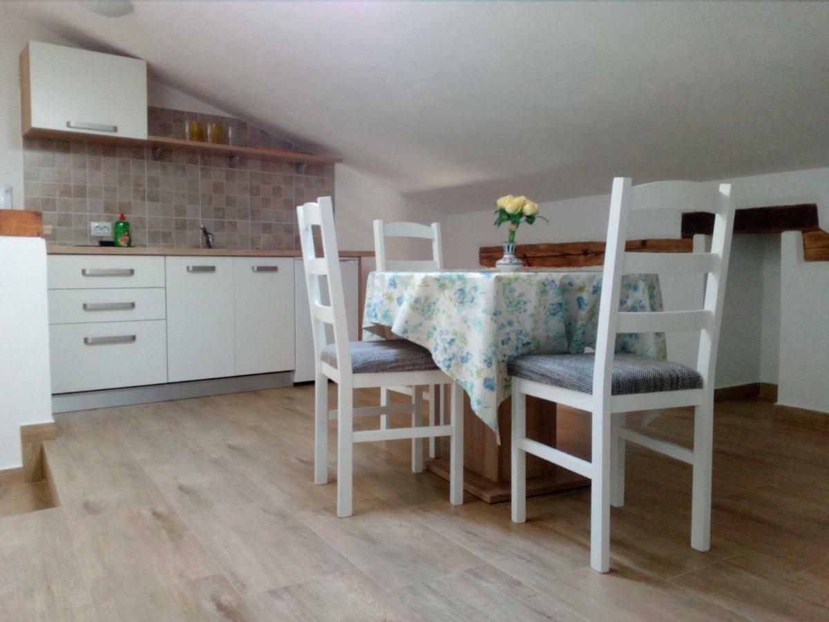 Apartment Elena Bale Extérieur photo