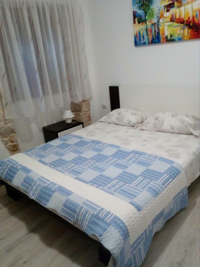 Apartment Elena Bale Extérieur photo