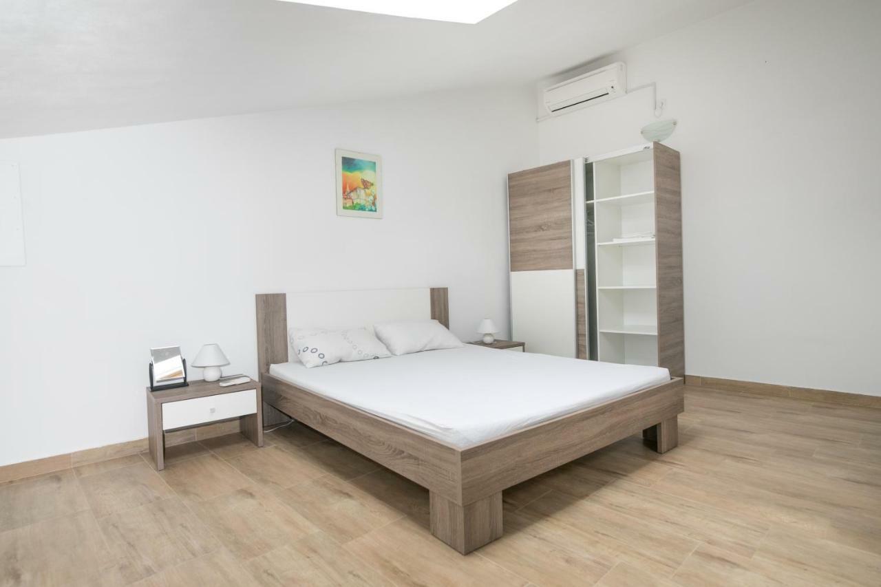 Apartment Elena Bale Extérieur photo