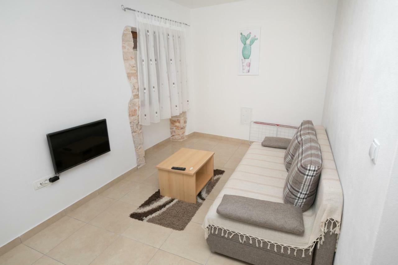 Apartment Elena Bale Extérieur photo