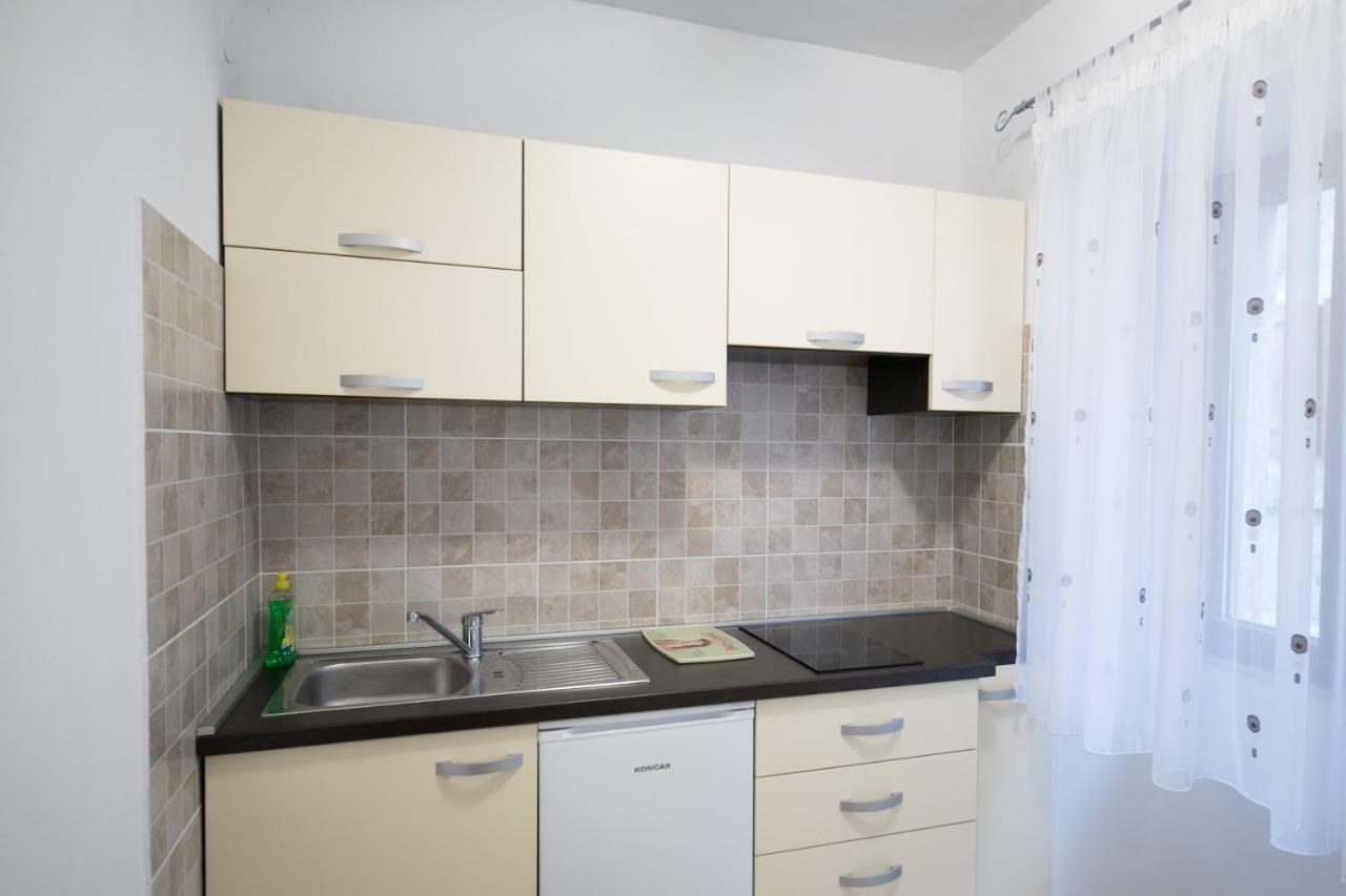 Apartment Elena Bale Extérieur photo
